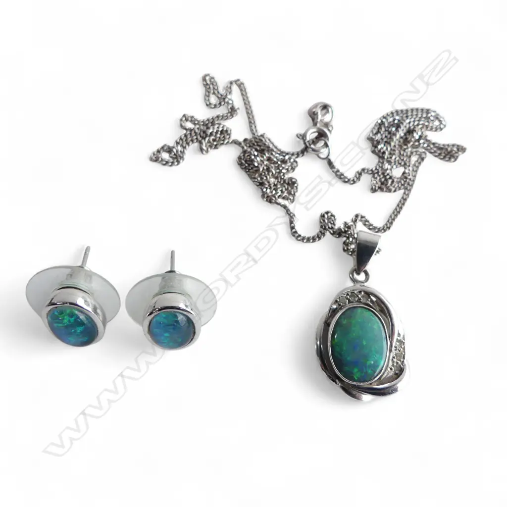 10CT BLACK OPAL & DIAMOND PENDANT NECKLACE + PR EARRINGS Image 1++