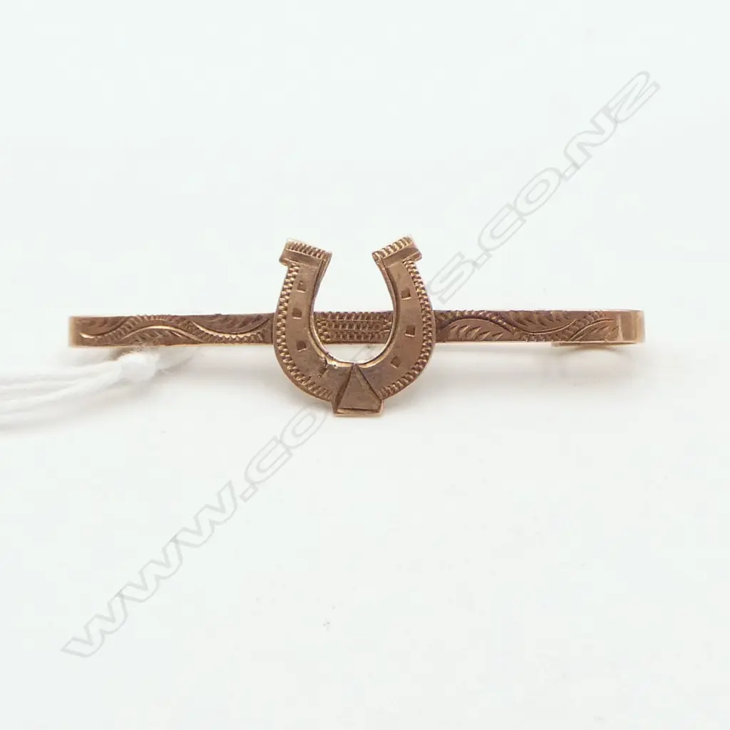 9CT HORSE SHOE BAR BROOCH, 2.07gms Image 1++