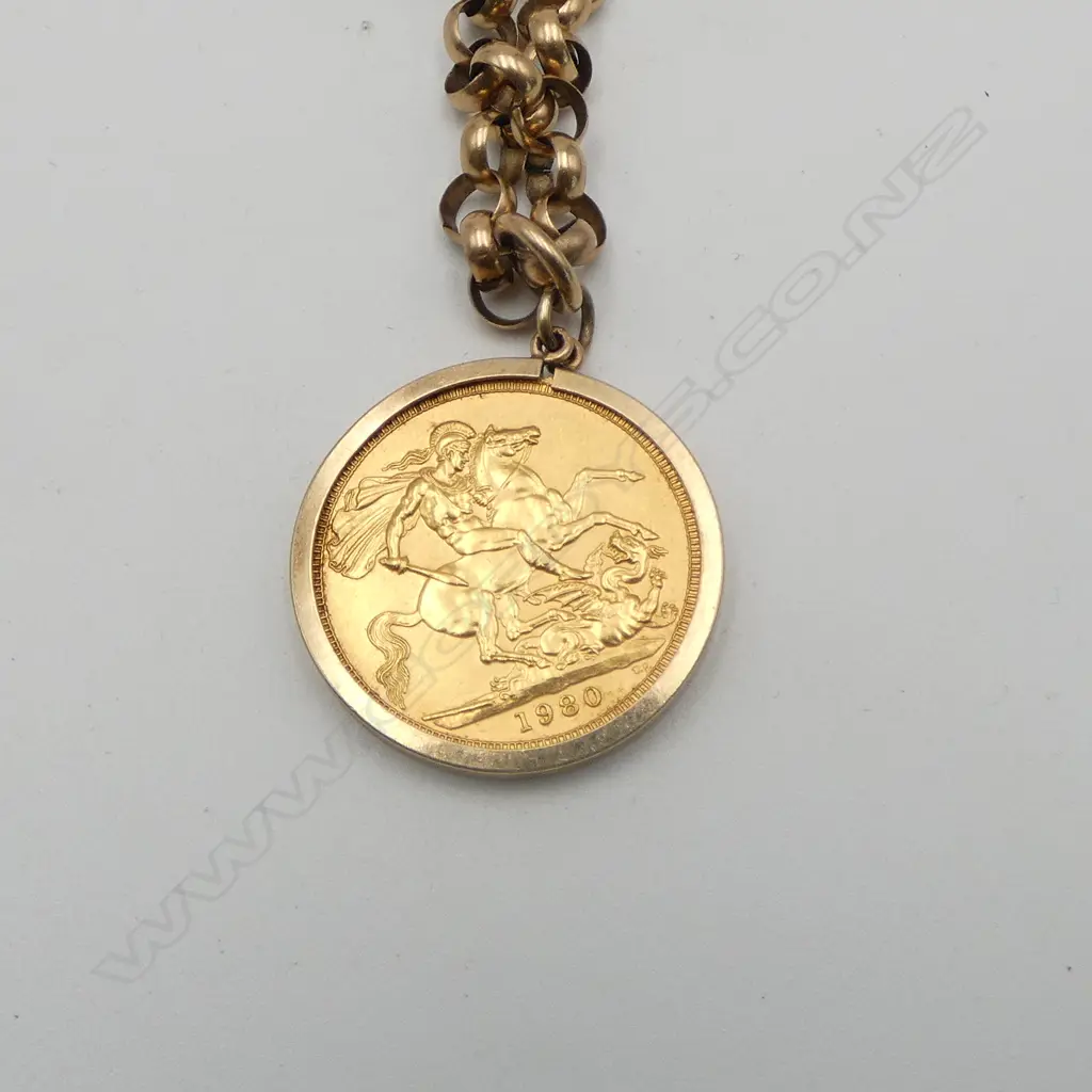 1980 SOVEREIGN IN 9ct GOLD CASING ON 9ct GOLD BELCHER NECKLACE Image 1++