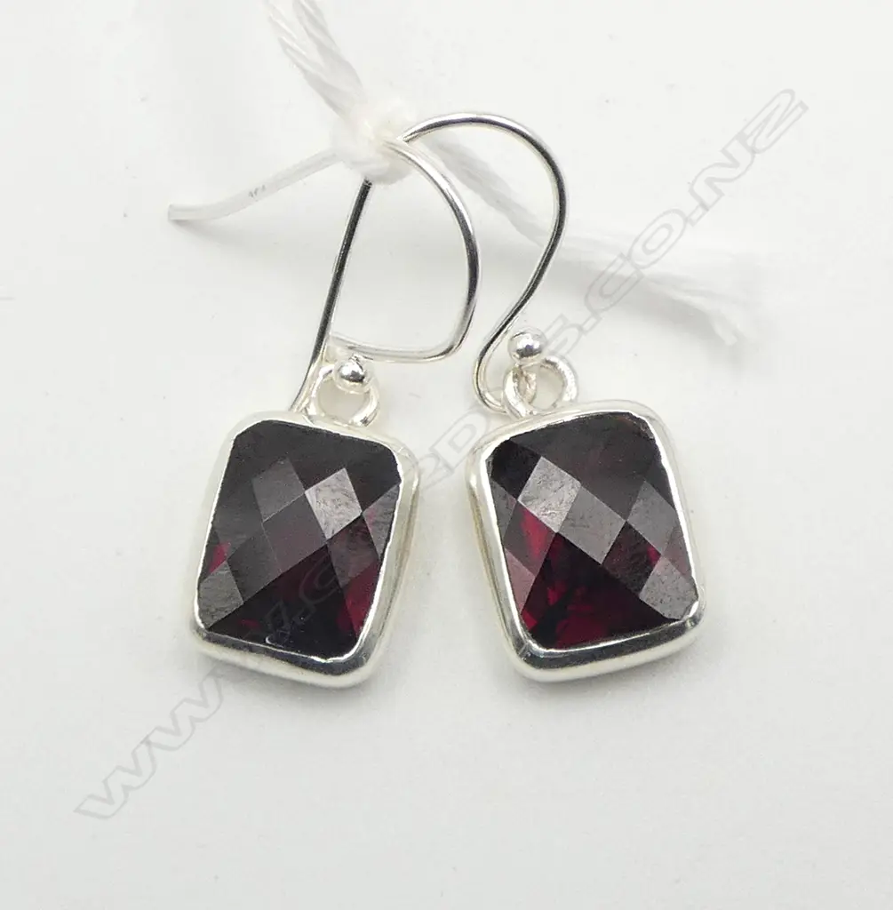 SILVER & CUSHION CUT GARNET EARRINGS  Image 1++