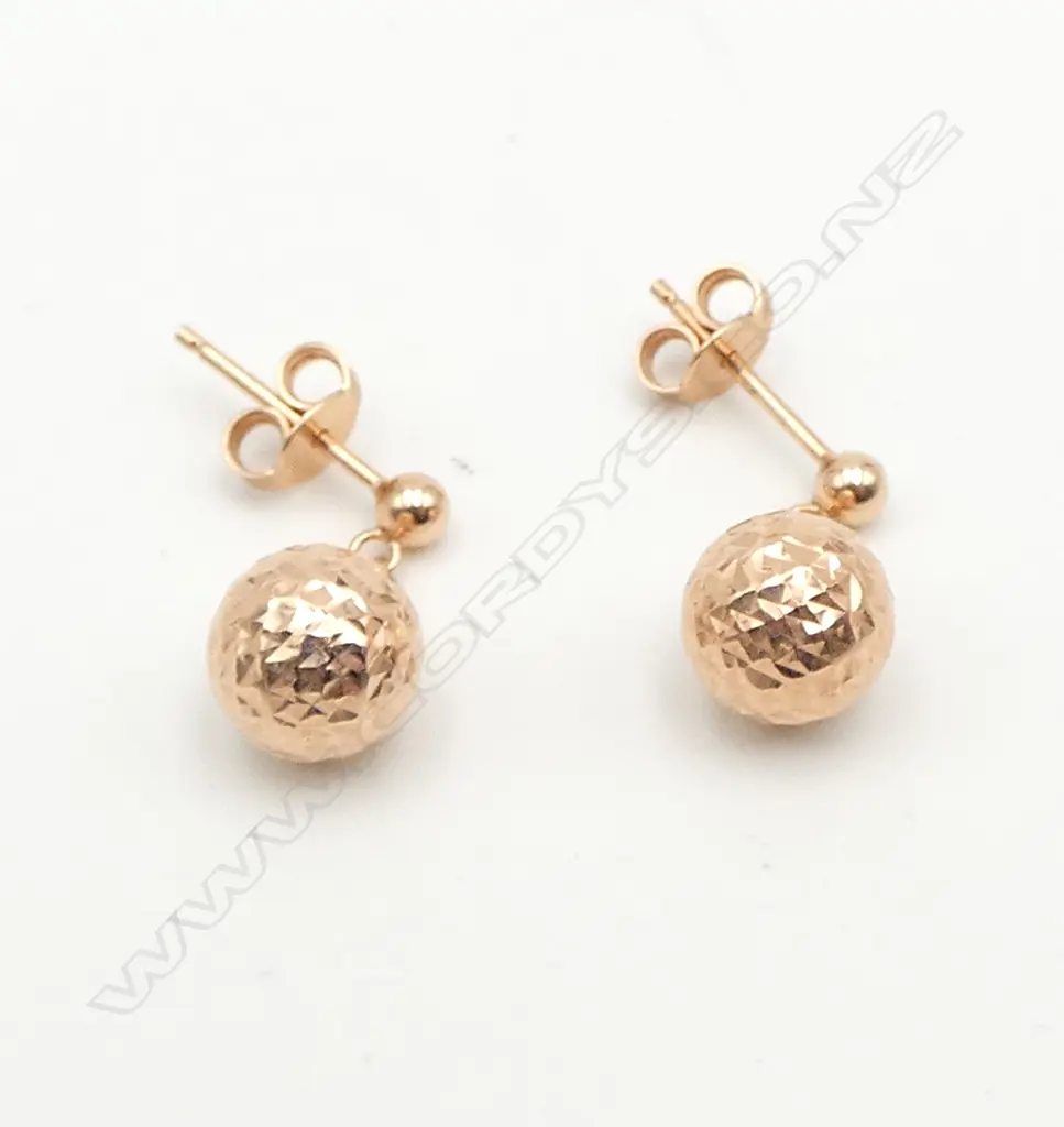 PAIR 9CT ROSE GOLD EARRINGS 1.4gms VALUATION ATTACHED Image 1++