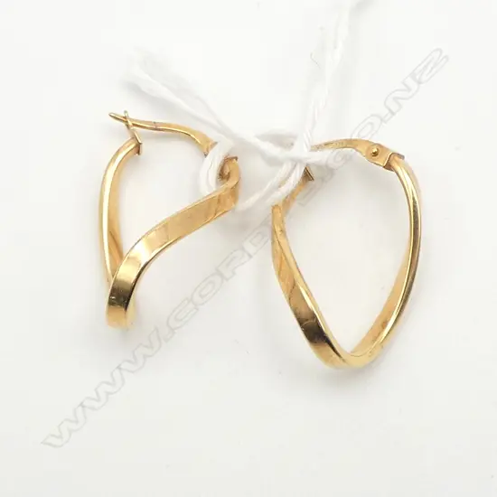 (28) PAIR 9CT GOLD TWISTED HOOP EARRINGS 1.3gms VALUATION ATTACHED