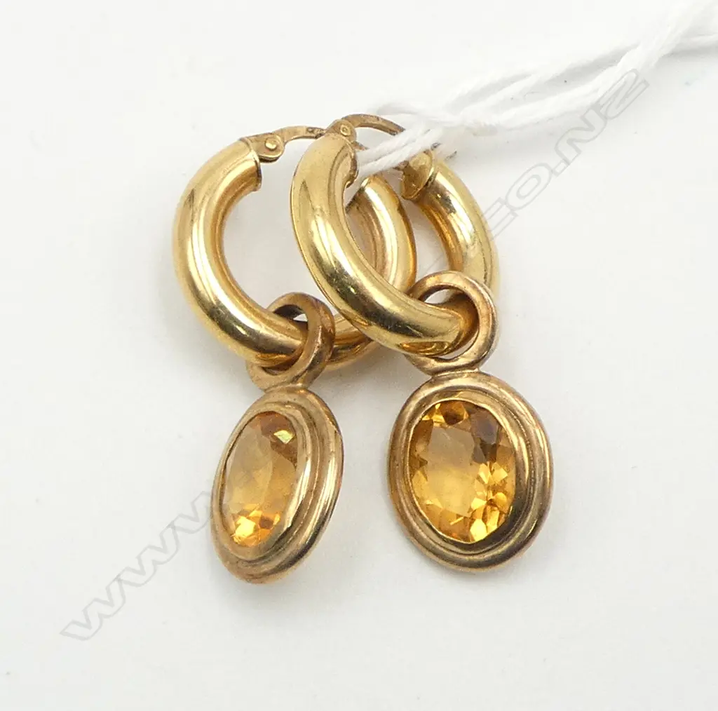 PAIR 9CT GOLD AND CITRINE EARRINGS 6.12gms VALUATION ATTACHED Image 1++