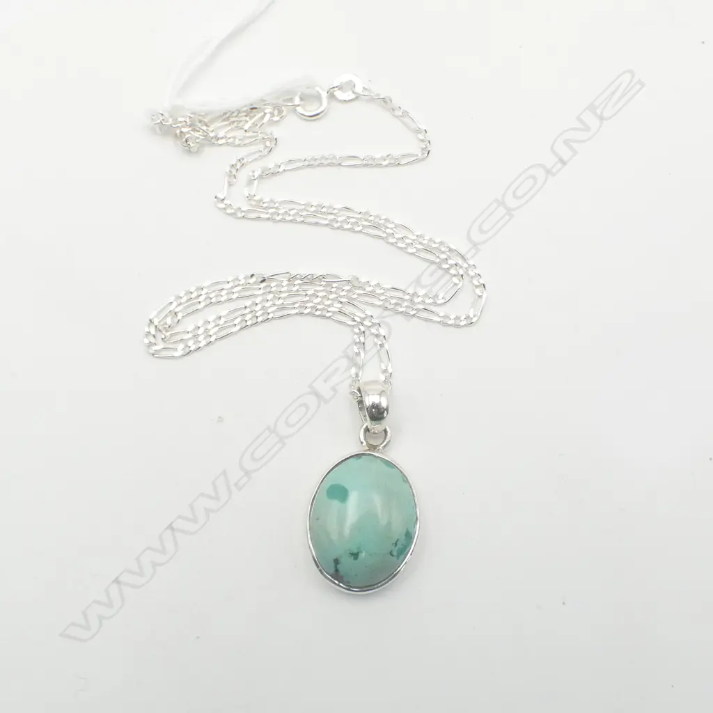 **RTV**  SILVER & TURQUOISE STYLE STONE PENDANT on SILVER CHAIN Image 1++