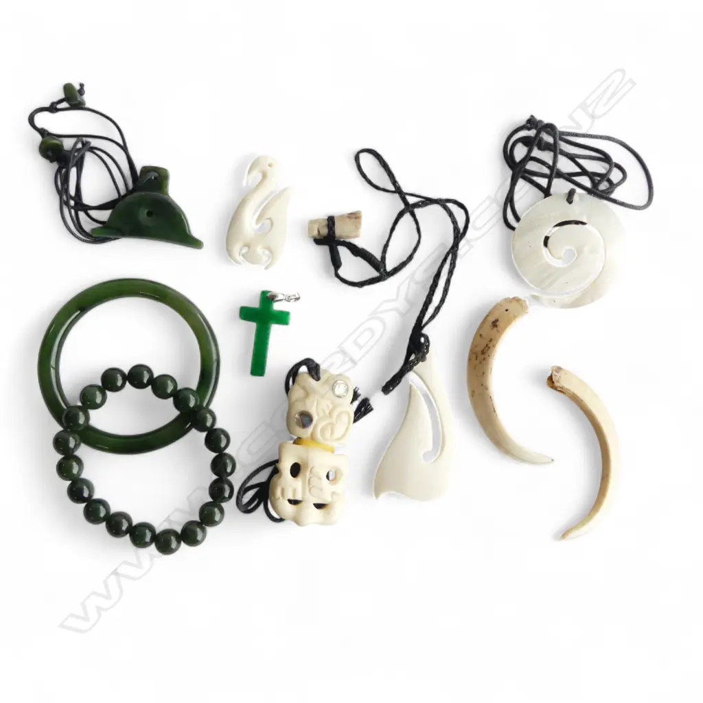 PONAMU + CARVED BONE JEWELLERY Image 1++