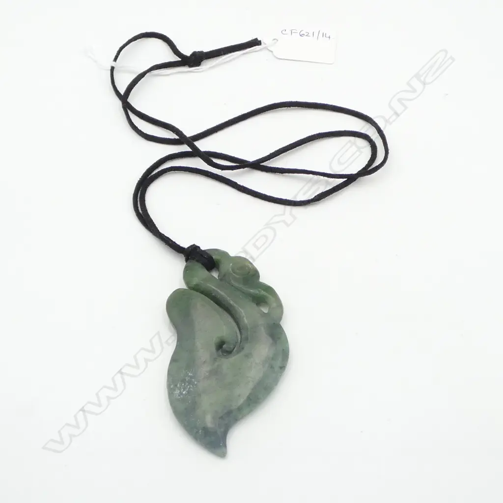 POUNAMU PENDANT NECKLACE H.90mm Image 1++