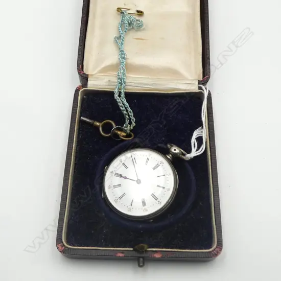 19thC SILVER MID-SIZE POCKET WATCH open face. Running. In miss-matched case w key