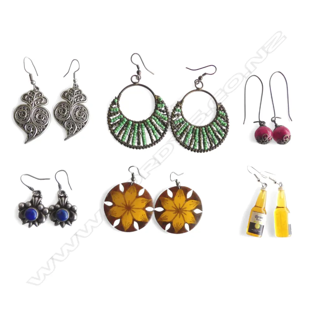 MIXTURE OF COSTUME EARRINGS & 1 PAIR SILVER LAPIS EARRINGS Image 1++