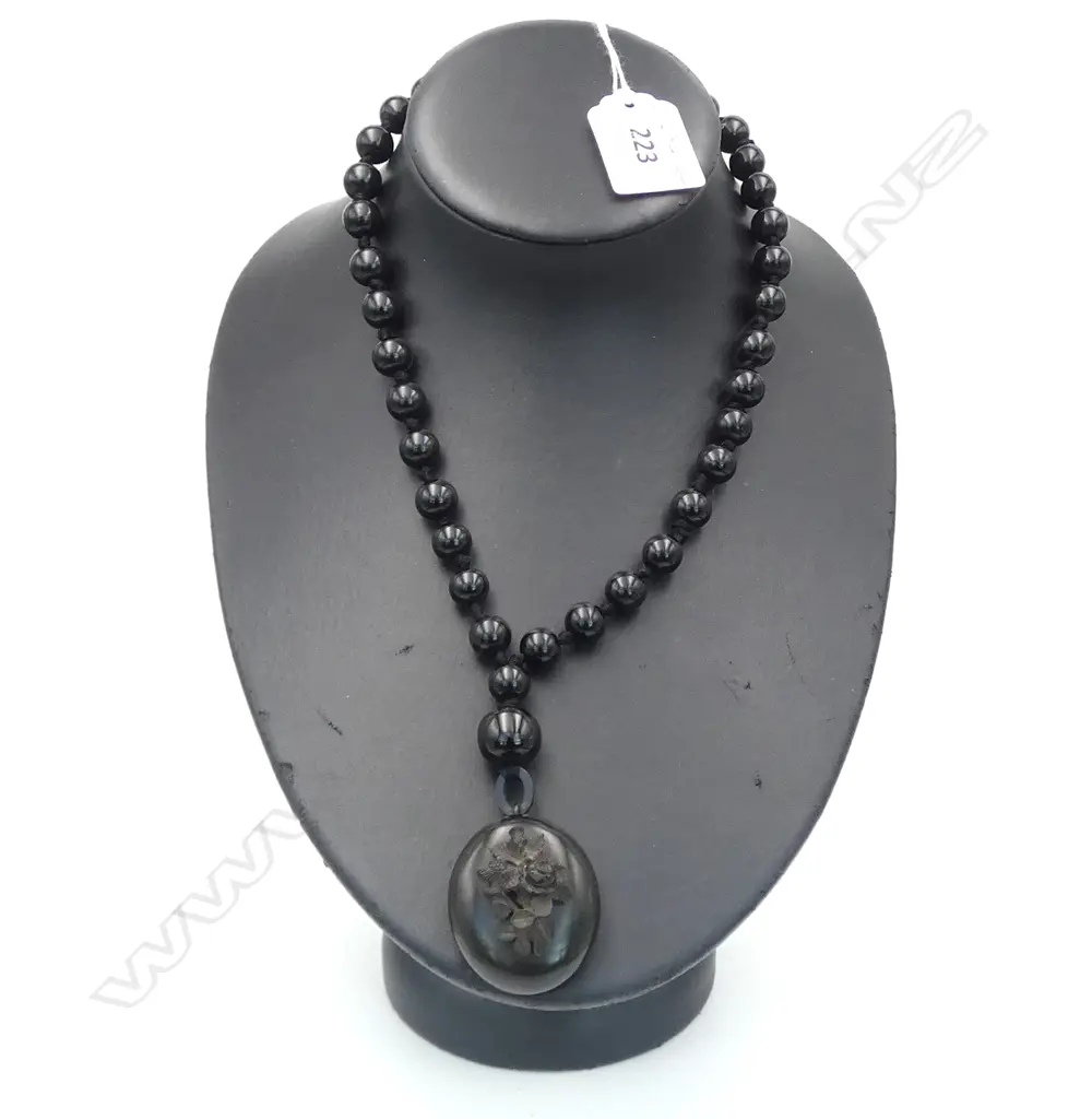 VICTORIAN JET MOURNING LOCKET on NECKLACE of BLK BEADS Image 1++