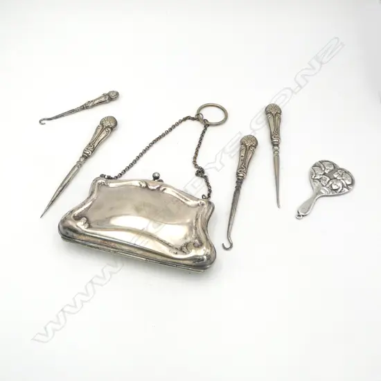 c.1900 SILVER PURSE fitted interior + 3 silver button hooks + angels mirror