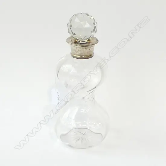 London 1913 SILVER MOUNTED wrythen GLASS DECANTER H.255mm some dents to silver