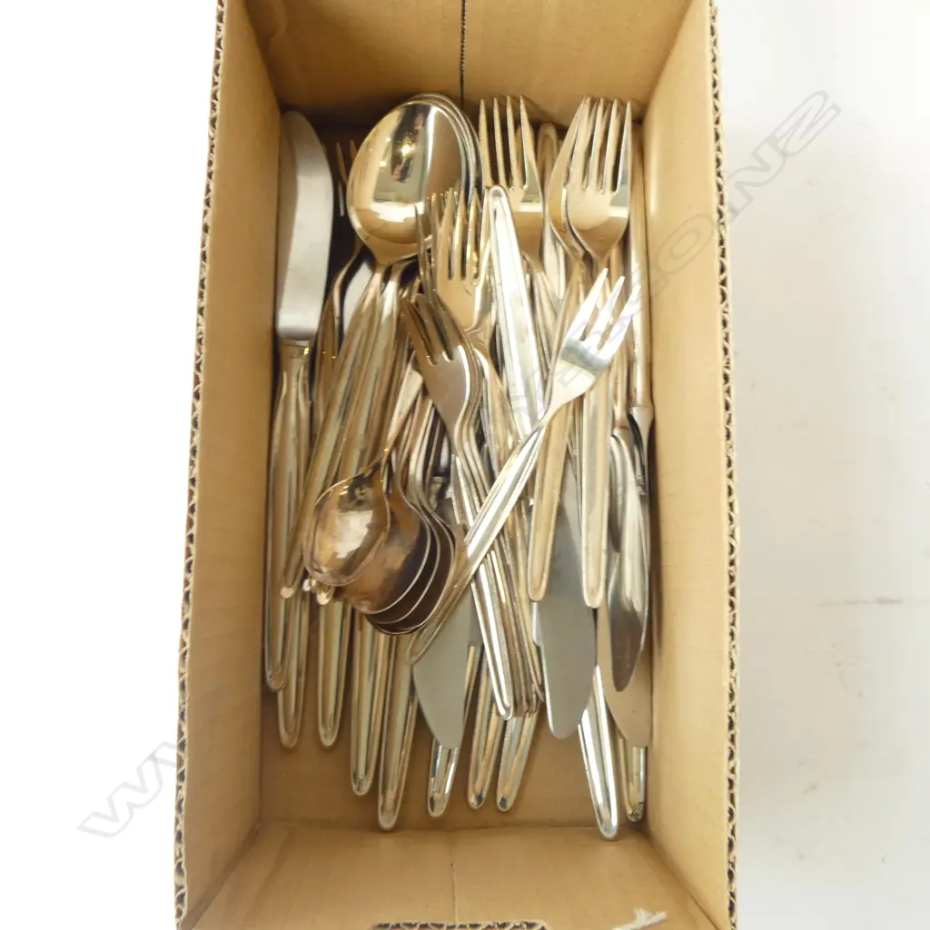 WMF 800 SILVER CUTLERY PART SET 913gms... Image 1++