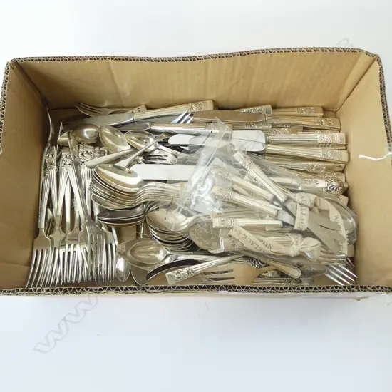 LGE COMMUNITY PLATE CUTLERY SET about 18place settings with many extras