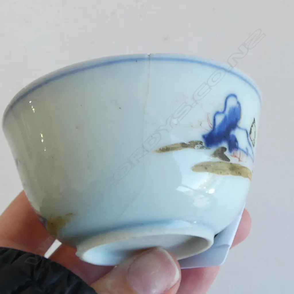 6 ORIENTAL BOWLS, HAIRLINES 150mm dia Image 1++