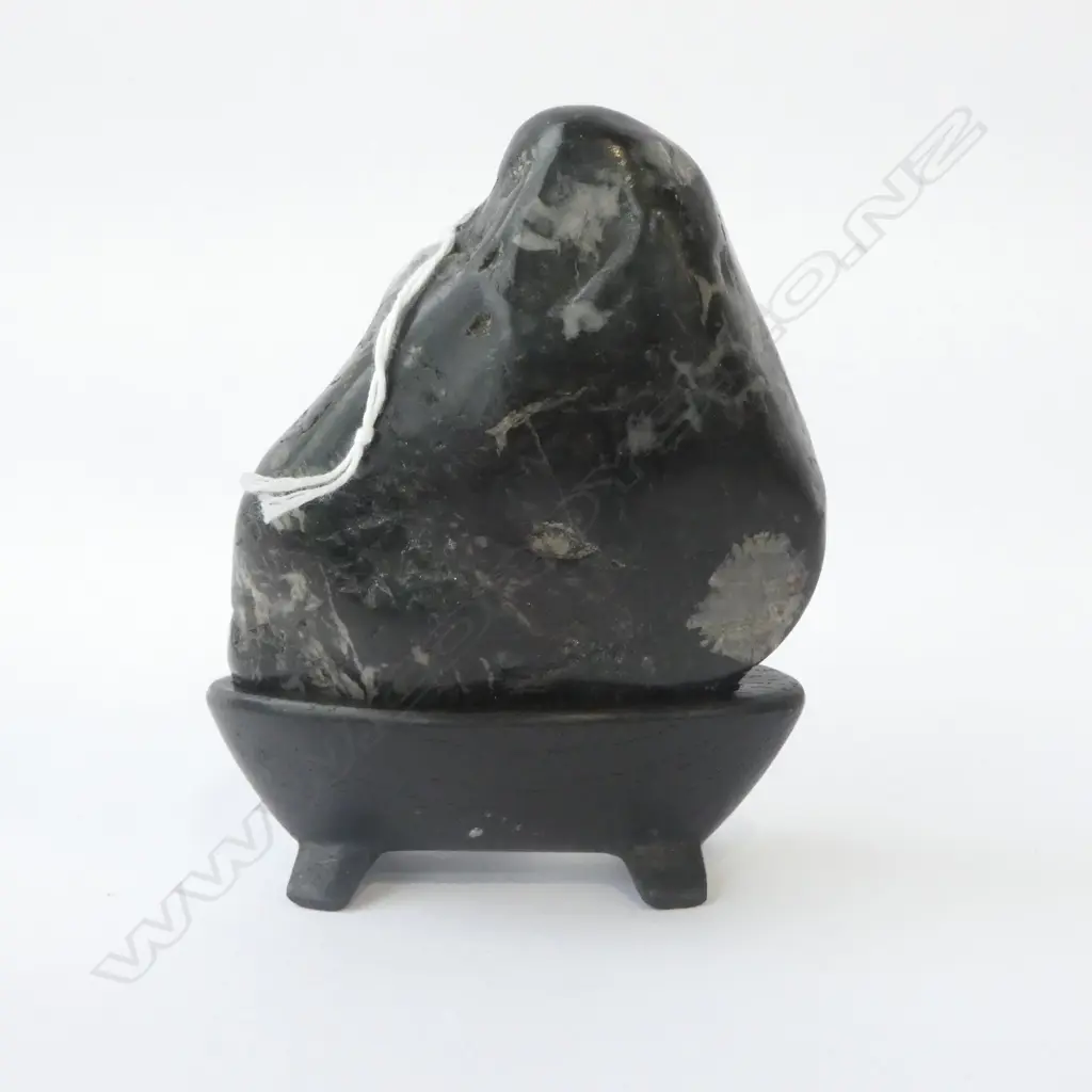 Vintage Japanese small suikseki bonseki plum blossom (Nishiki stone) scholars rock, Image 1++