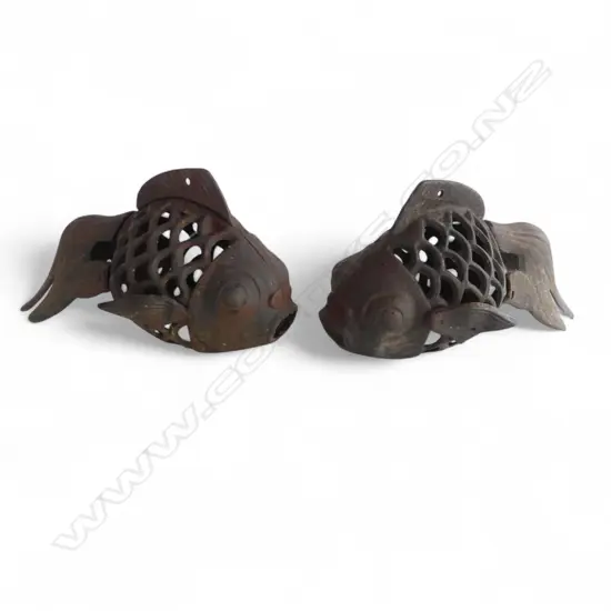 PR CAST IRON KOI ORNAMENTS W.310mm