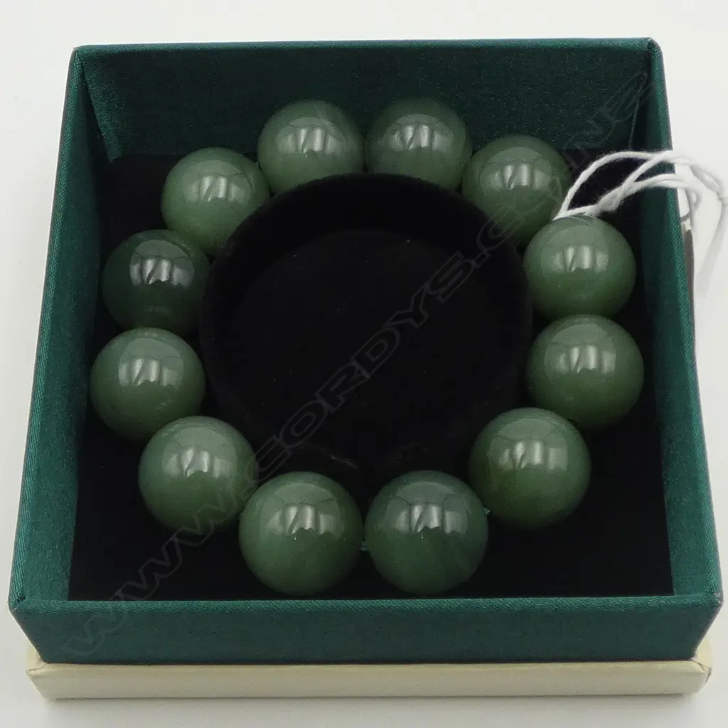 JADE BEAD BRACELET, BOXED Image 1++