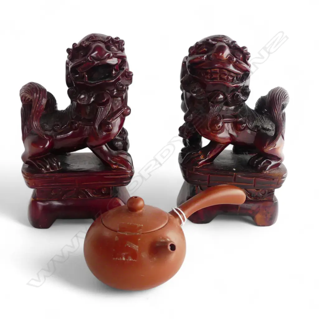 PR ROSEWOOD FOO DOGS, H.180mm & YIXING STYLE 1 cup TEAPOT Image 1++