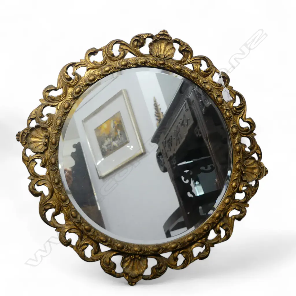 GILT FRAMED MIRROR 730mm dia Image 1++