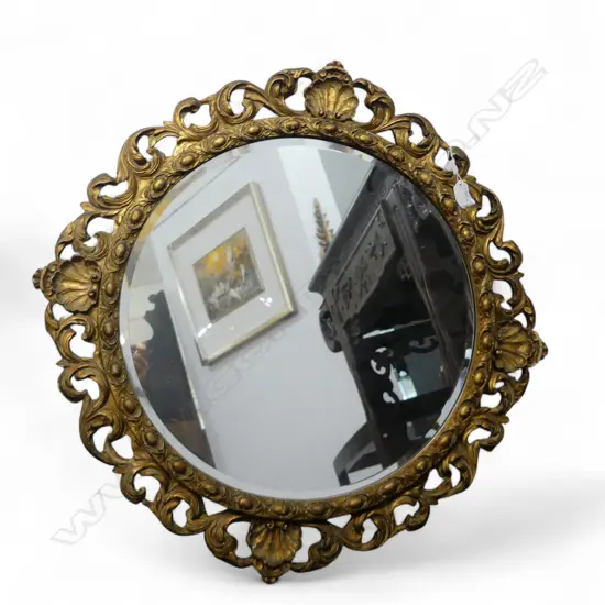 GILT FRAMED MIRROR 730mm dia