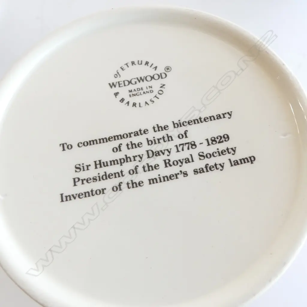 7 ASST. WEDGWOOD COMMEMORATIVE MUGS Image 1++