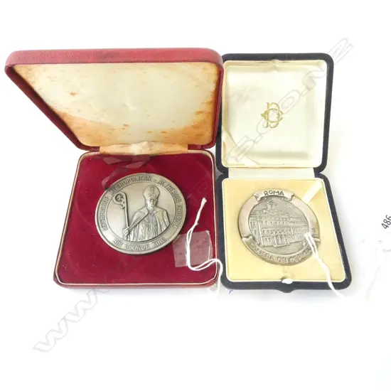 VINTAGE SILVER 'ROMA' COMMEMORATIVE MEDAL IN ORIGINAL BOX, 59.7gm & The Aetherius Society COMMEMORATIVE MEDAL;