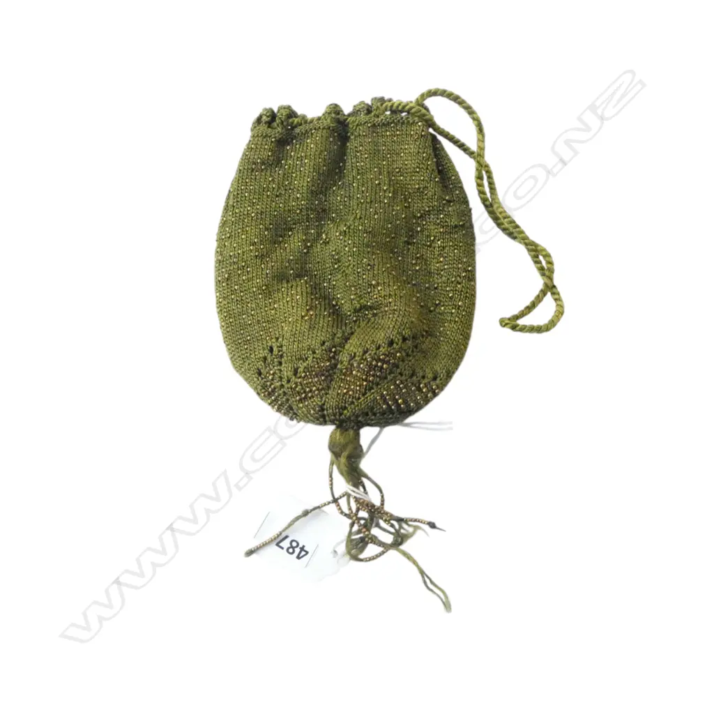 ANTIQUE PURSE, GREEN FABRIC w. GOLD BEADS L.150mm Image 1++