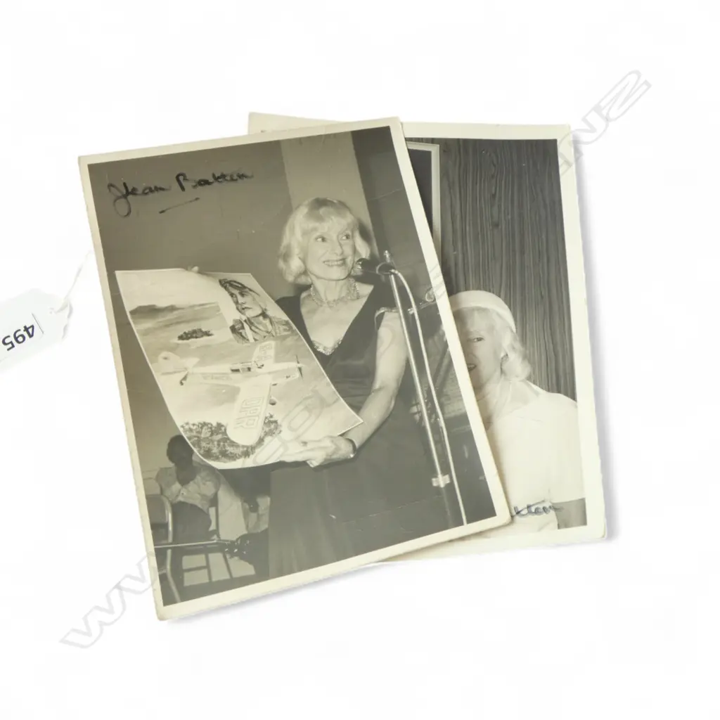 2 SIGNED JEAN BATTEN PHOTOGRAPHS C.1960 165x120mm Image 1++