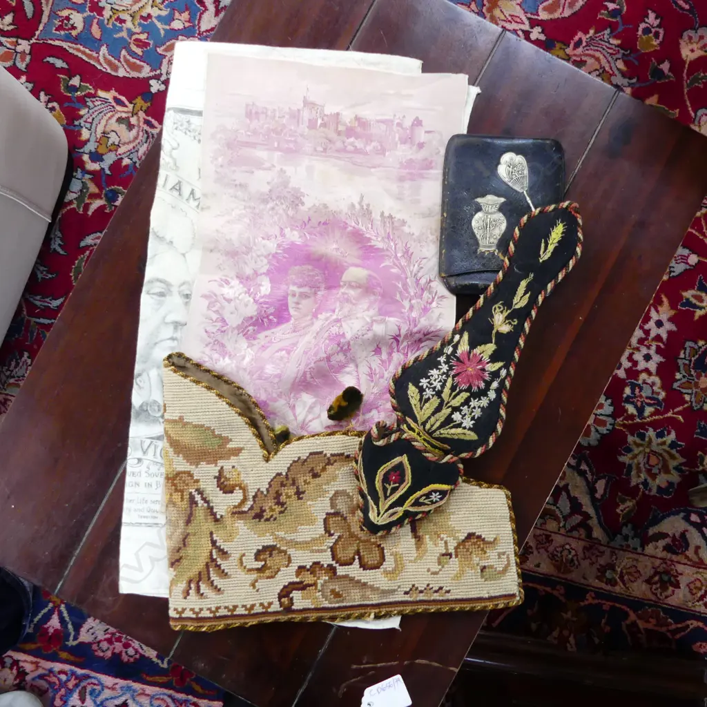 4PCS ANTIQUE LINEN & EMROIDERY & JAPANESE MEIJI PERIOD CARD CASE Image 1++