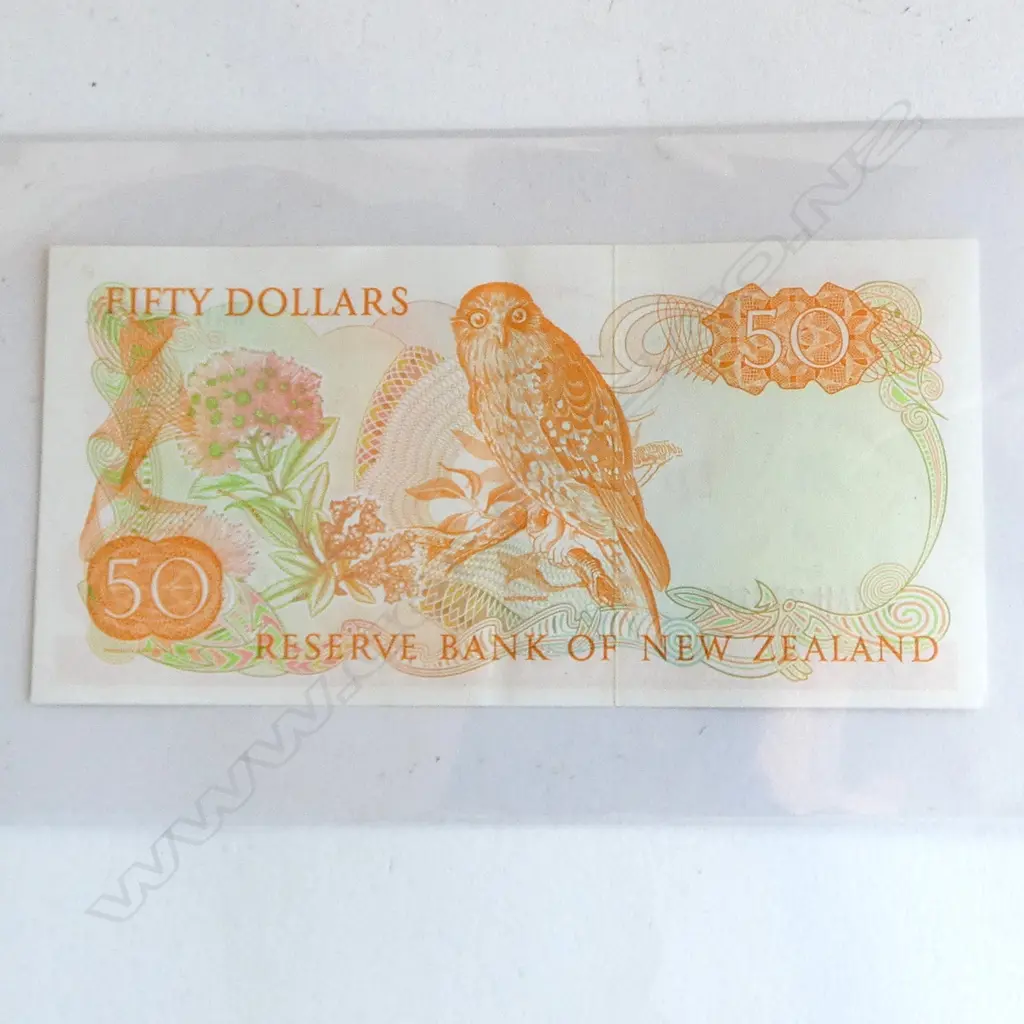 2 SEQUENTIAL NZ $50 NOTES, HARDIE Image 1++