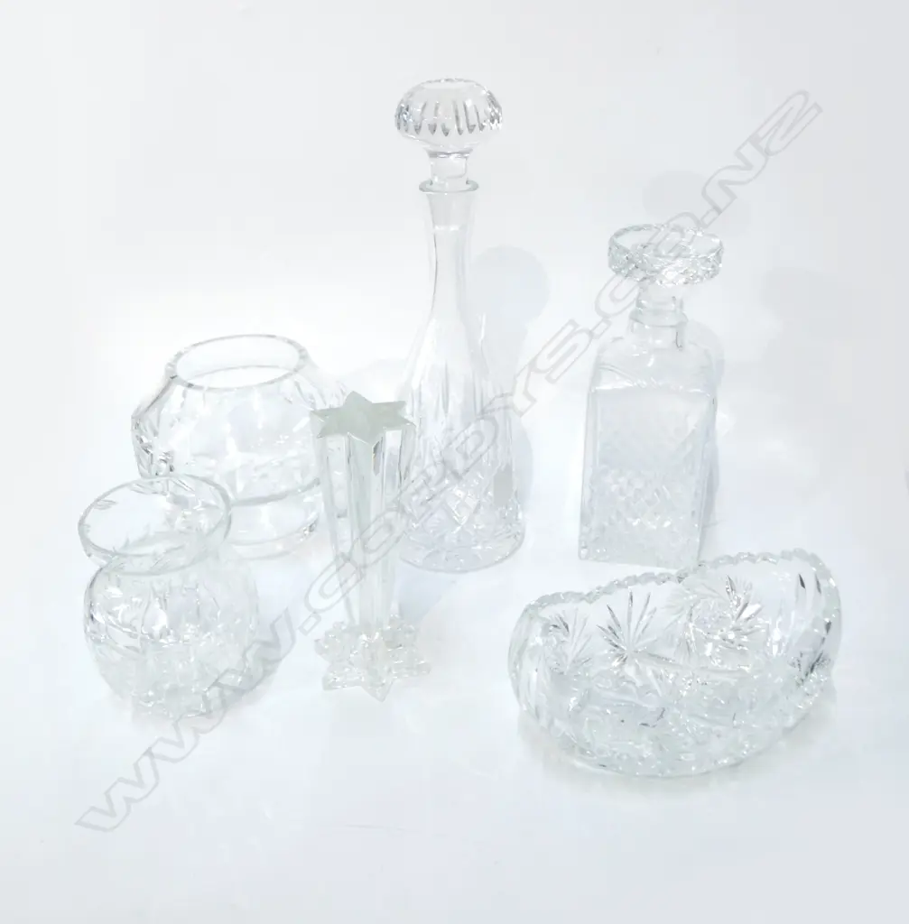 ROYAL DOULTON CRYSTAL DECANTER H.350mm, DECANTER, 2 CRYSTAL BOWLS & VASE Image 1++