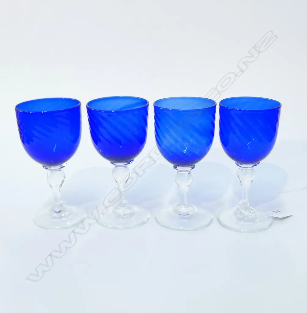 4 GARY NASH BLUE WINE GLASSES '95 H.155mm Image 1++