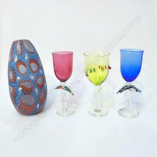 3 PETER VIESNIK WINE GLASSES H.220mm + ART GLASS VASE H.250mm