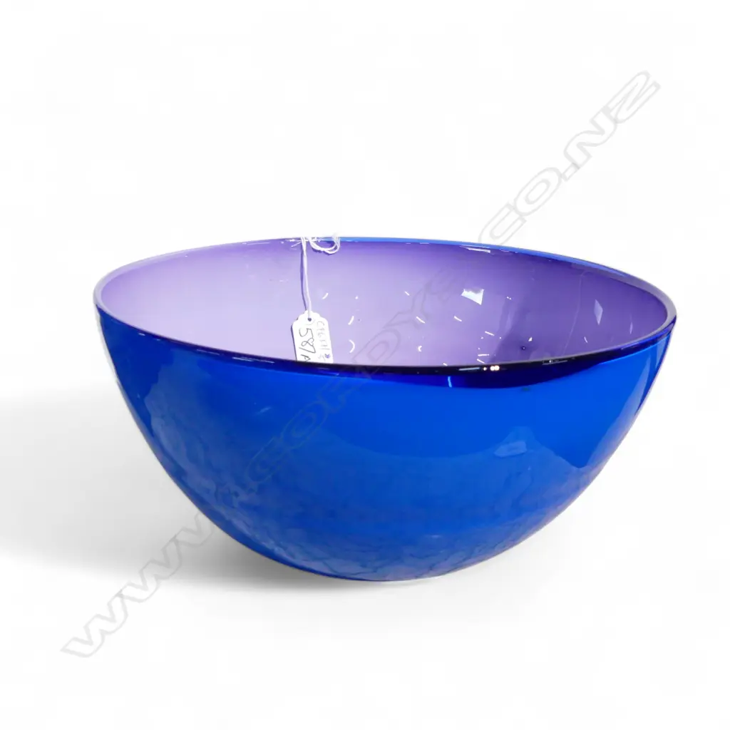 ANN ROBINSON MACKELVIE STREET STUDIO ART GLASS BOWL, NOT SIGNED H.140mm, 270mm dia Image 1++