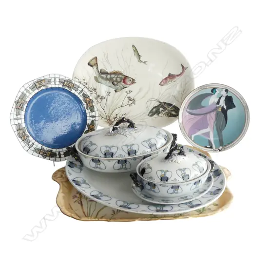 ART NOUVEAU 2 ASHETTES & 2 TUREENS + 4 OTHER PLATES: Dressing table tray + Johnson Bros. fish ashette + 2 stylish plates
