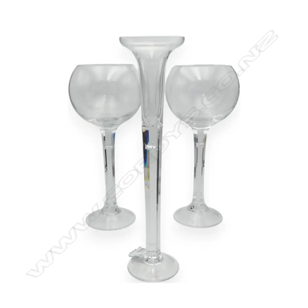 2 CRYSTAL HOCK GLASSES & OTHER Image 1++