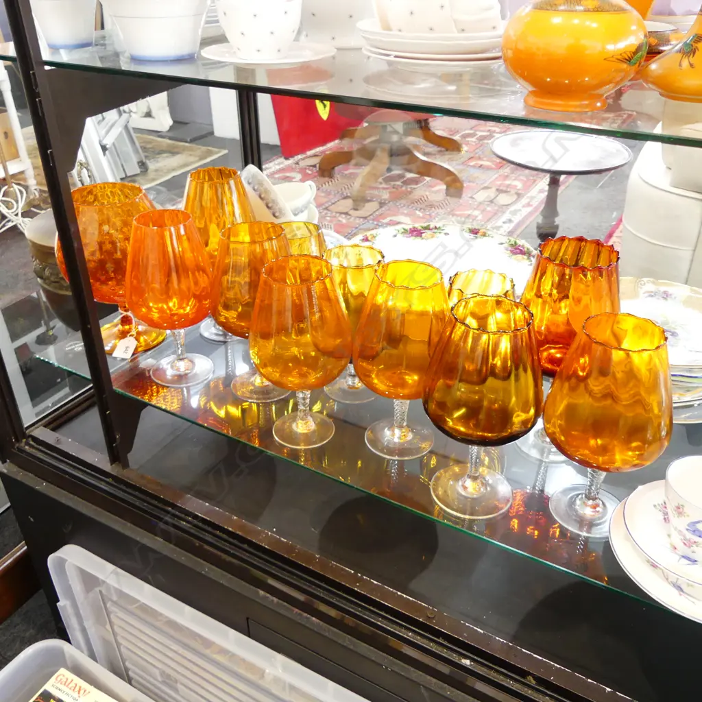ASST ORANGE ART GLASS Image 1++