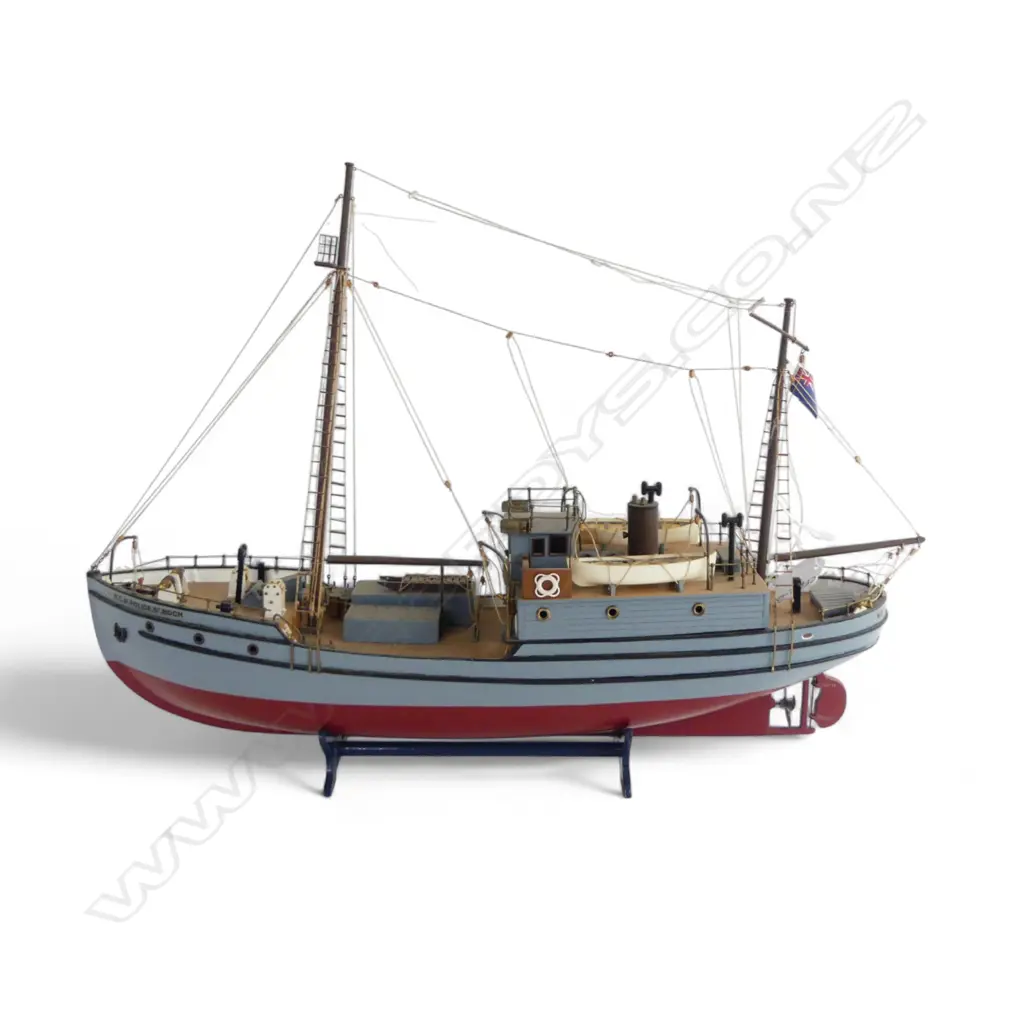 WOODEN SHIPS MODEL 'R.C.M. POLICE ST. ROCH' L.450mm H.300mm Image 1++