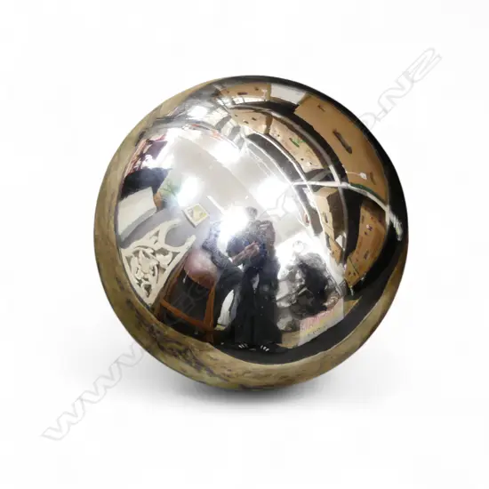 LG SILVER MIRROR BALL 300mm dia