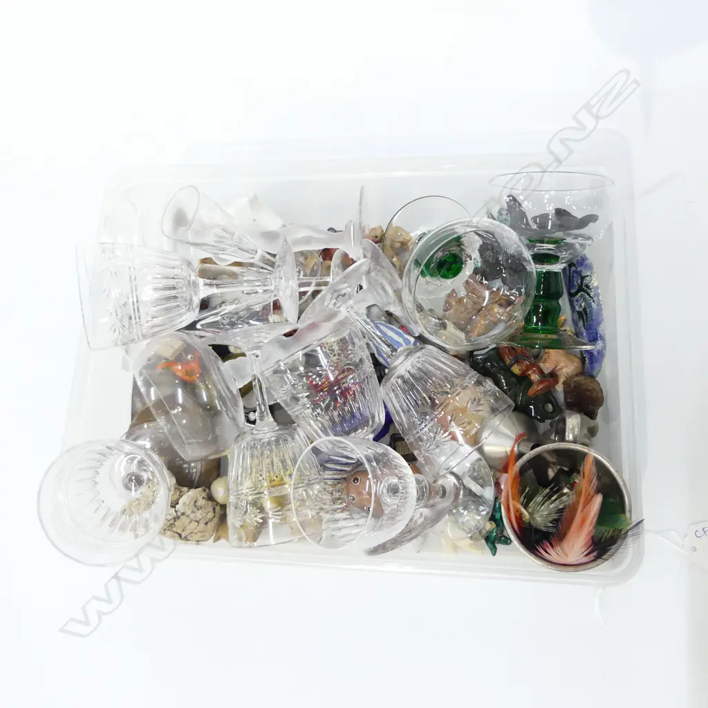 CARVED STONE ANIMAL TRINKETS, CRYSTAL DRINKING GLASSES ETC Image 1++