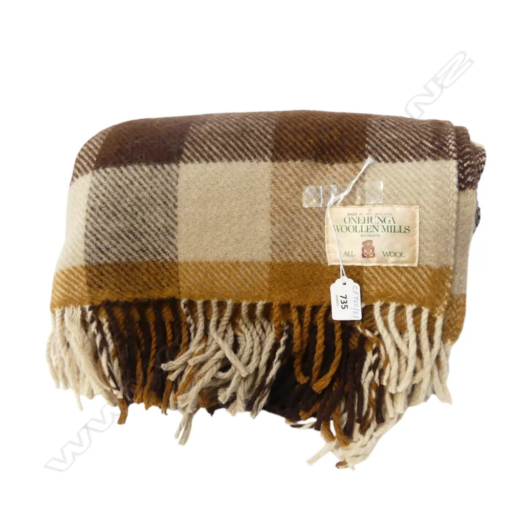 VINTAGE ONEHUNGA WOOLLEN MILLS TRAVEL RUG TIKI LABEL EXCELLENT CONDITION, L.1820MM, W.1340MM Image 1++