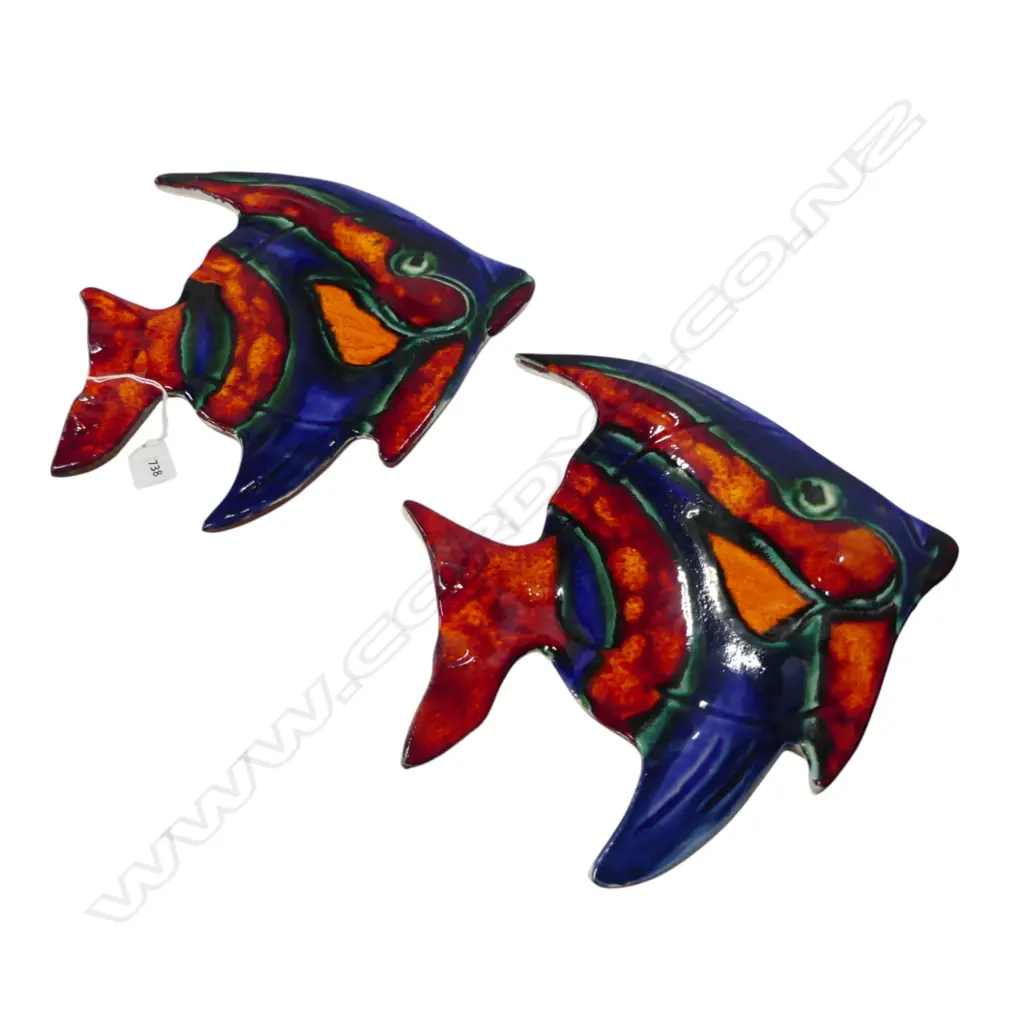 PAIR MORRIS & JAMES MATAKANA POTTERY WALL FISH, L.295MM H.320MM Image 1++