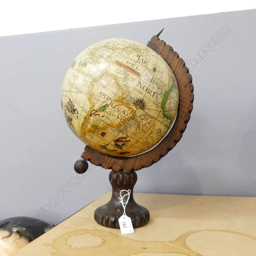 OLD STYLE WORLD GLOBE H.410mm Image 1++