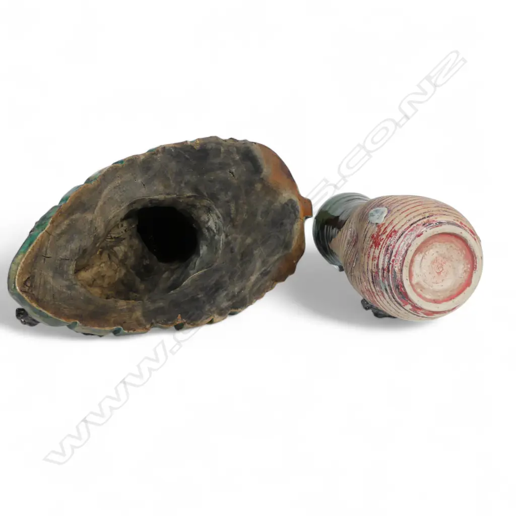 SUMIDA GAWA VASE H220MM & ORANGATANG FIGURAL ORN L300MM Image 1++