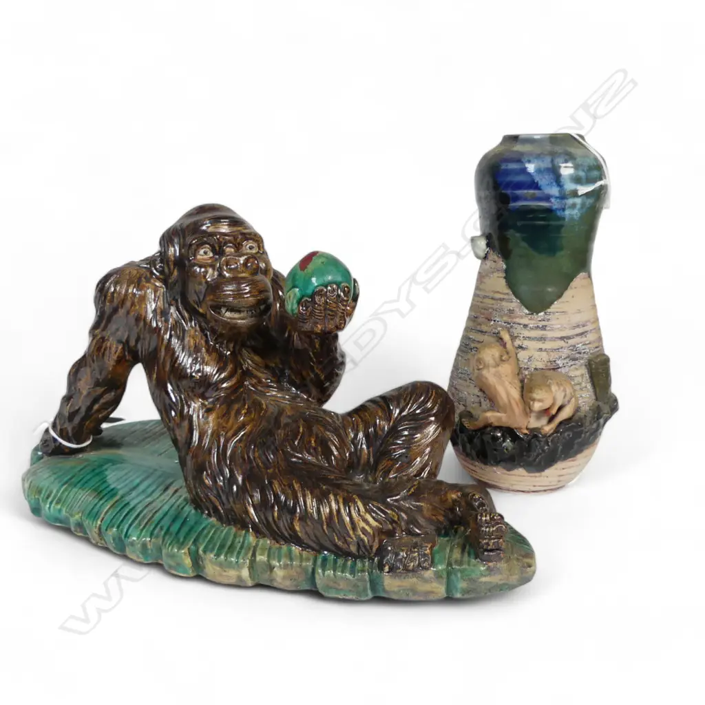SUMIDA GAWA VASE H220MM & ORANGATANG FIGURAL ORN L300MM Image 1++