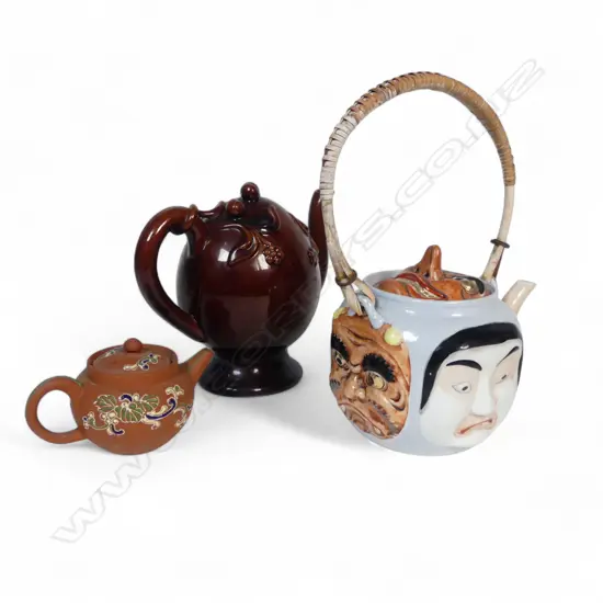 3 NOVELTY TEAPOTS