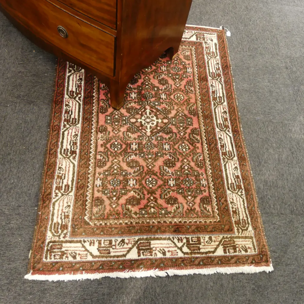 HAND KNOTTED WOOL PILE RUG 1400x950mm Image 1++