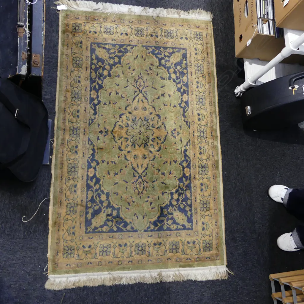 3 MACHINE RUGS 1460x920mm Image 1++