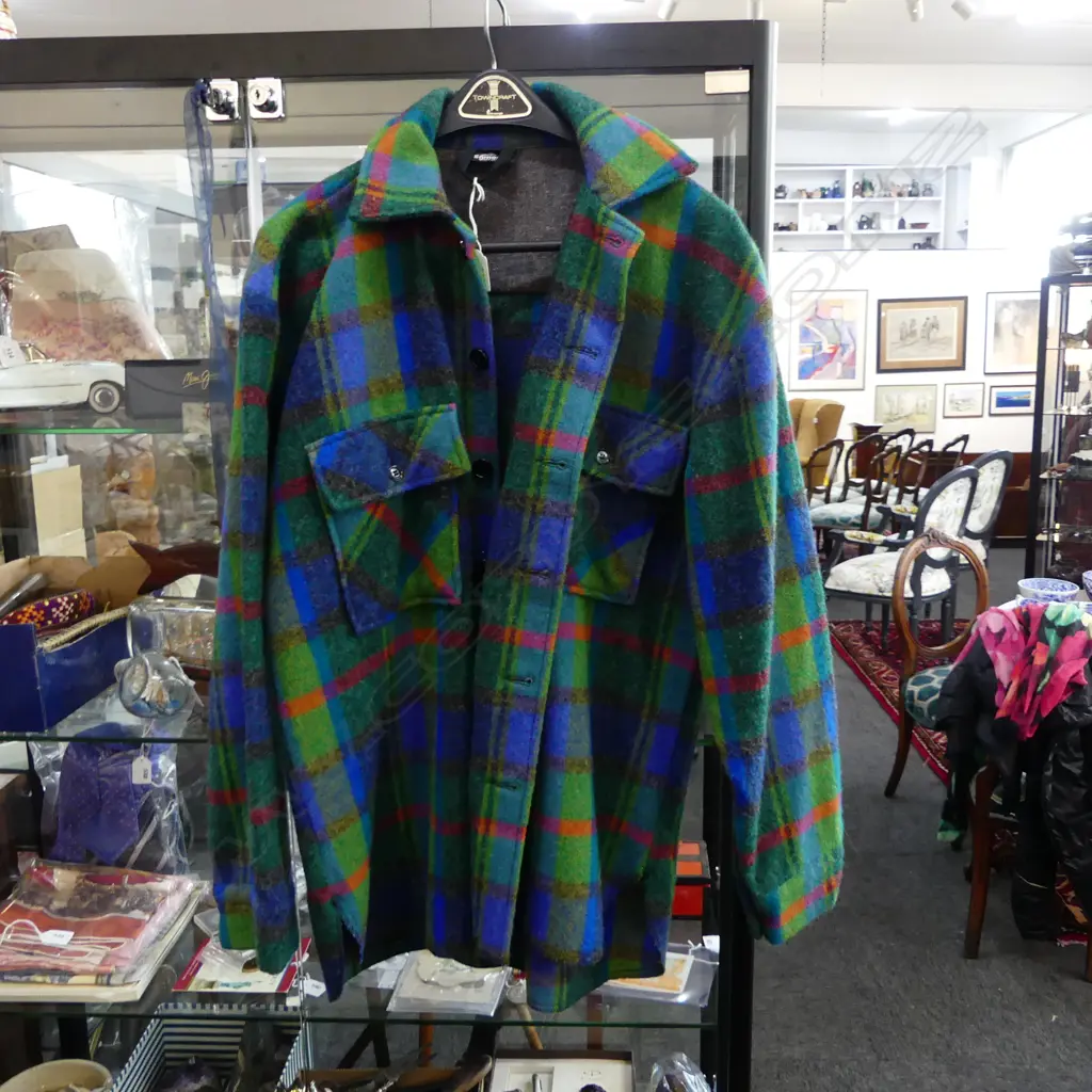 EGMONT WOOL JACKET, SIZE L Image 1++