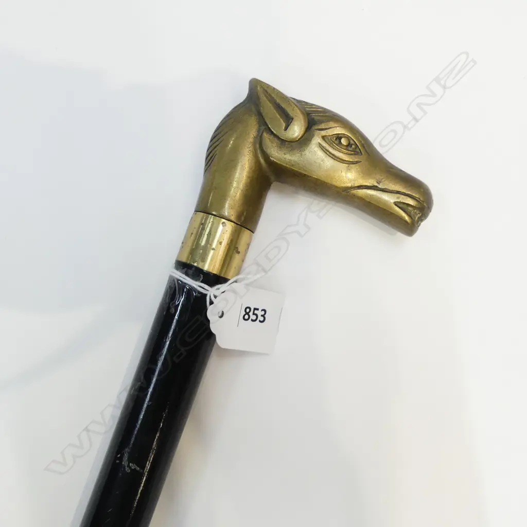 HORSE HEAD WALKING STICK (unscrews to reveal a flask) L.880mm Image 1++